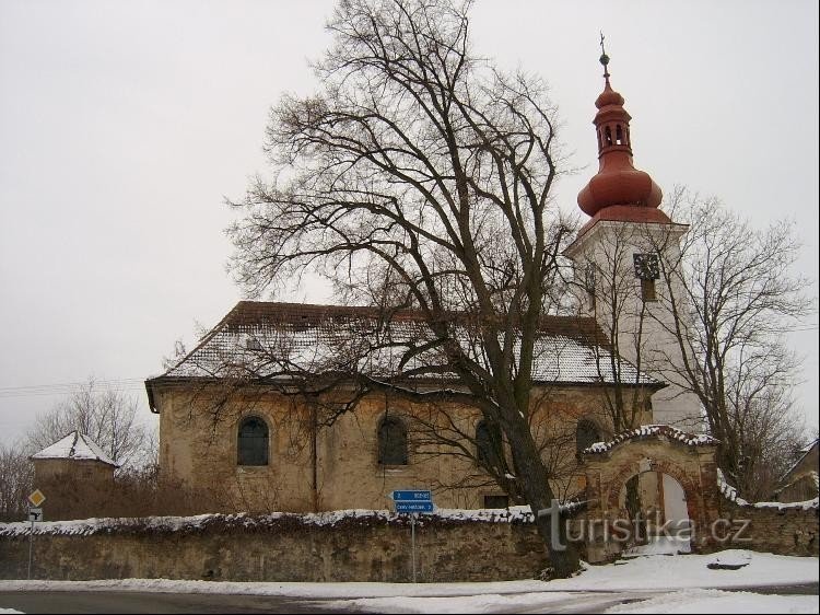 Kostel sv. Bartoloměje: Kostel sv. Bartoloměje, původně gotický z první poloviny