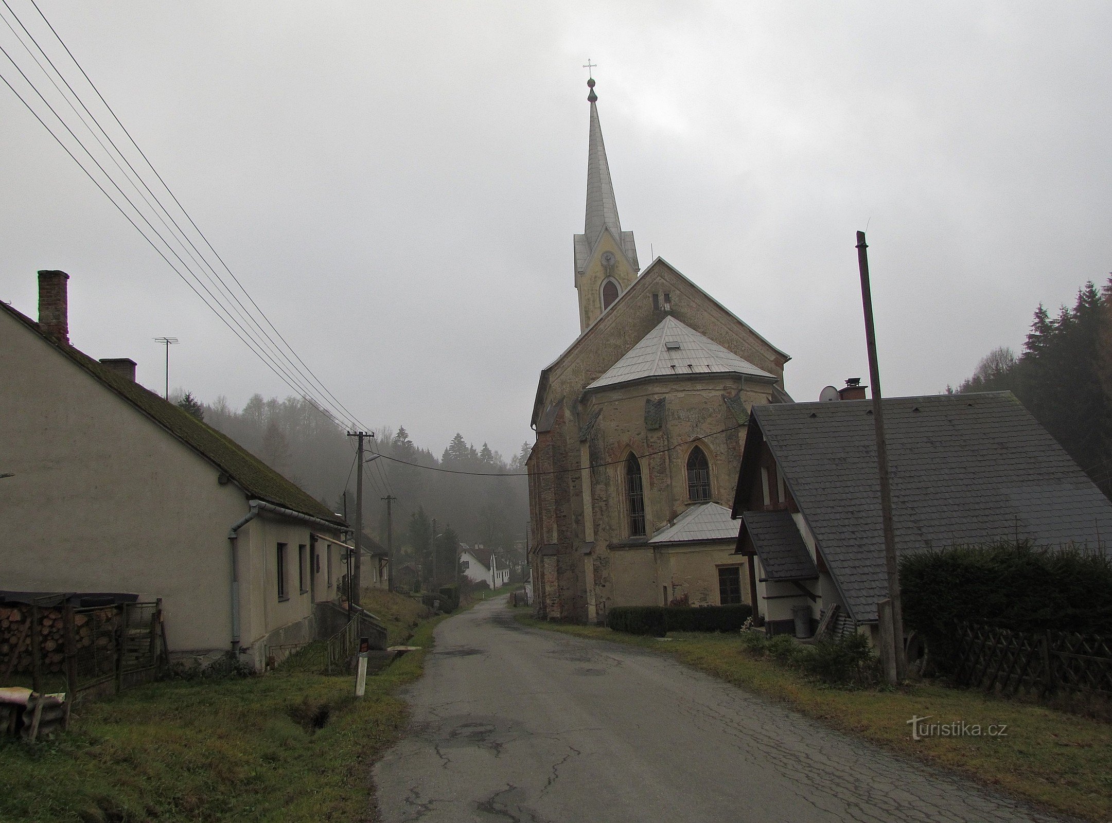 Iglesia de San Bedrich en Bedrichov