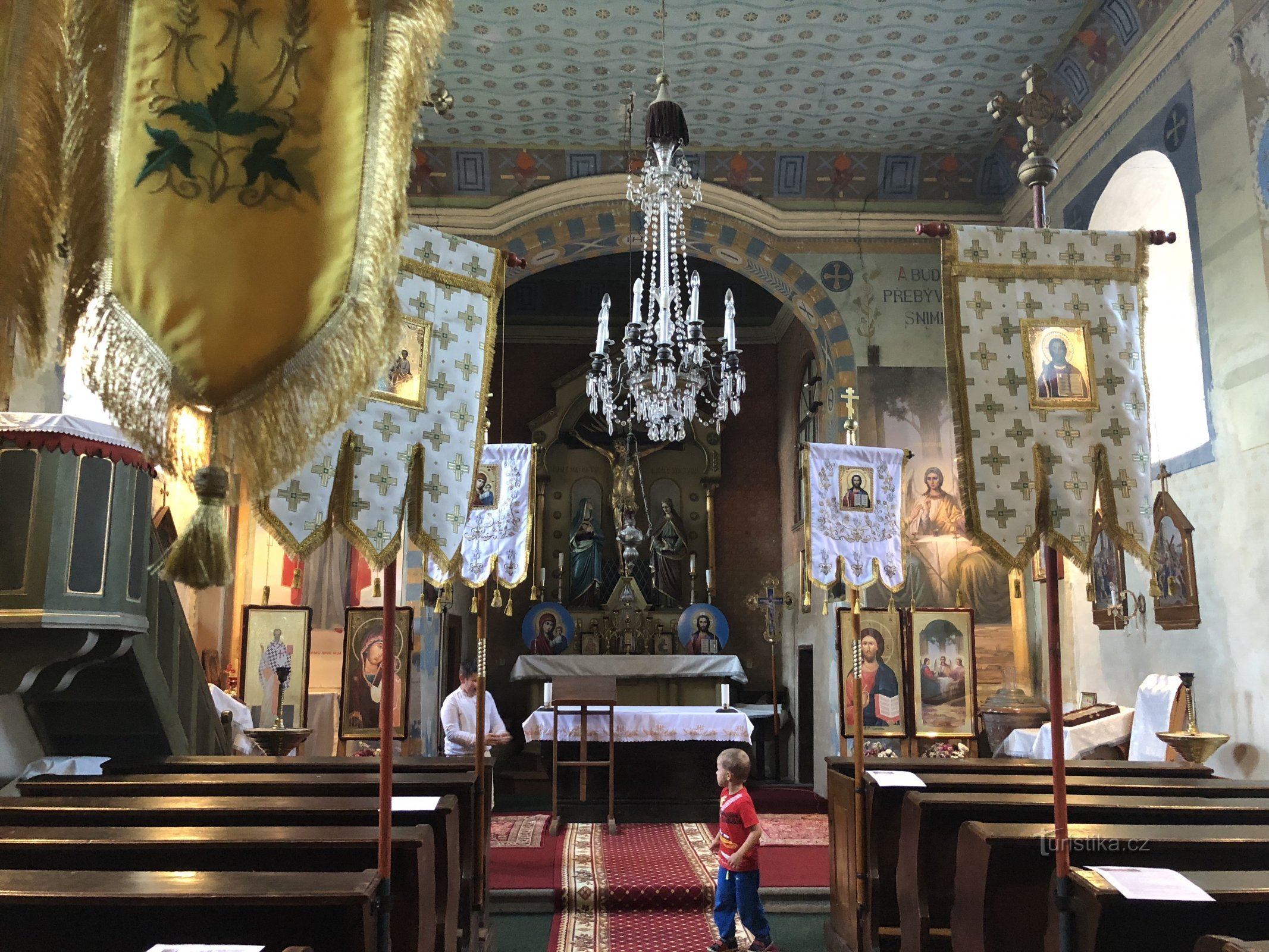 Biserica Sf. Ducha - Trnová nad Vltavou