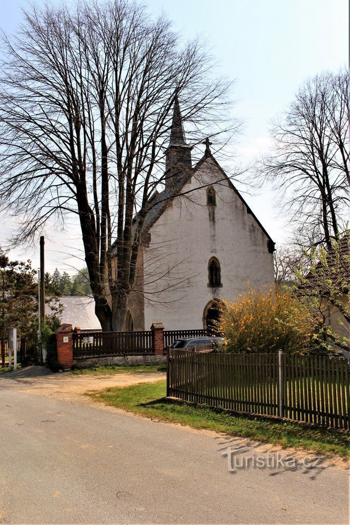 Pyhän kirkko Havela, näkymä lännestä