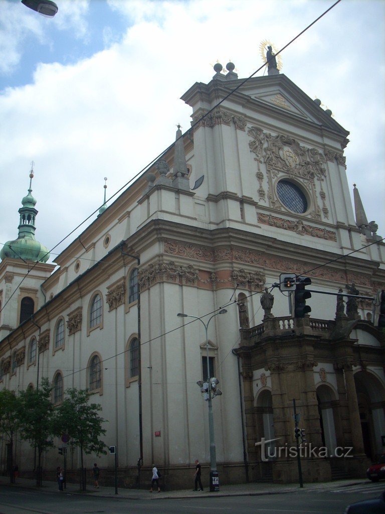 St. Ignatius kyrka på Karlstorget