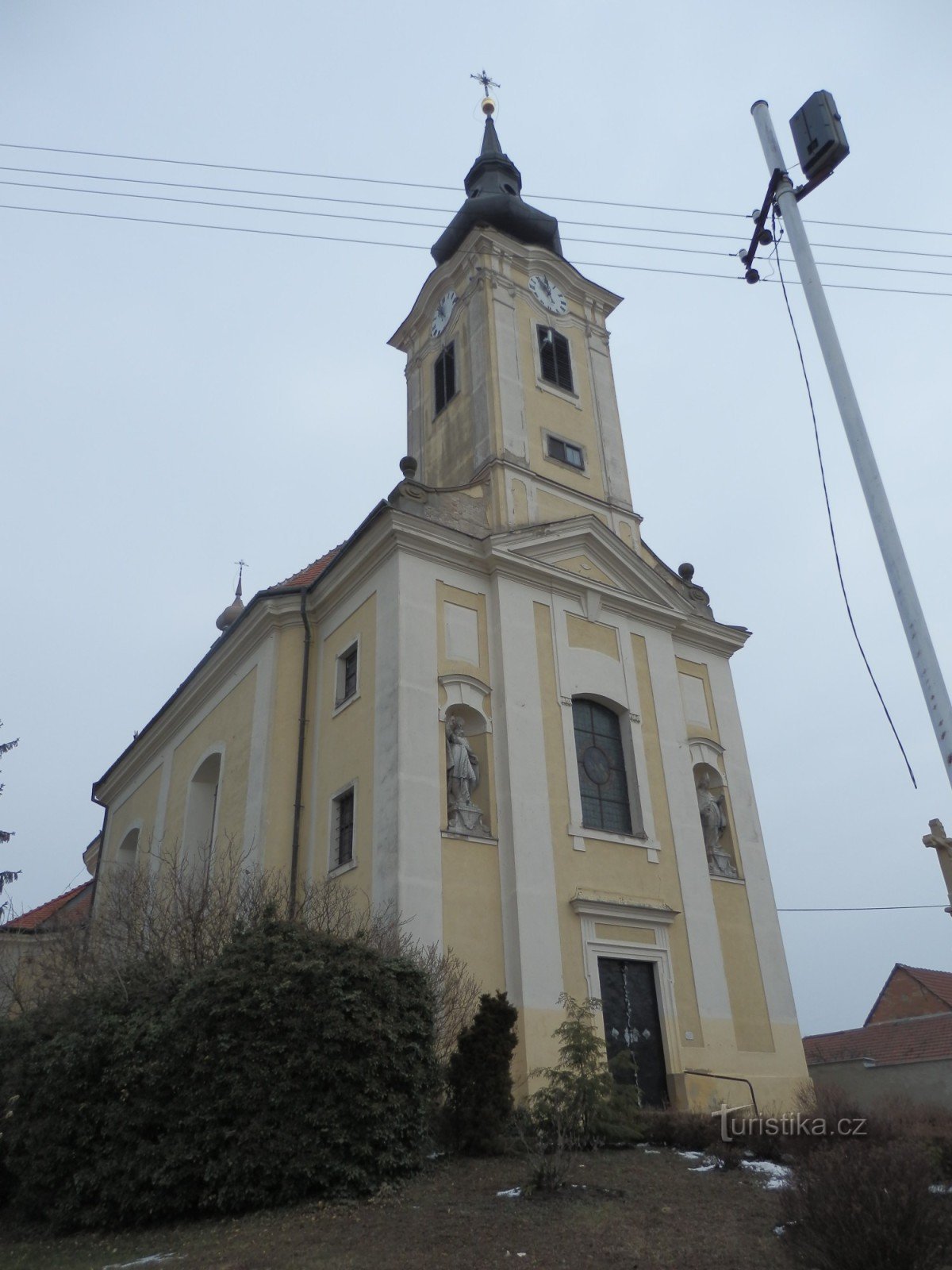 Biserica Sf. Jakub Větší și Matouš în Nové Hvězdlice