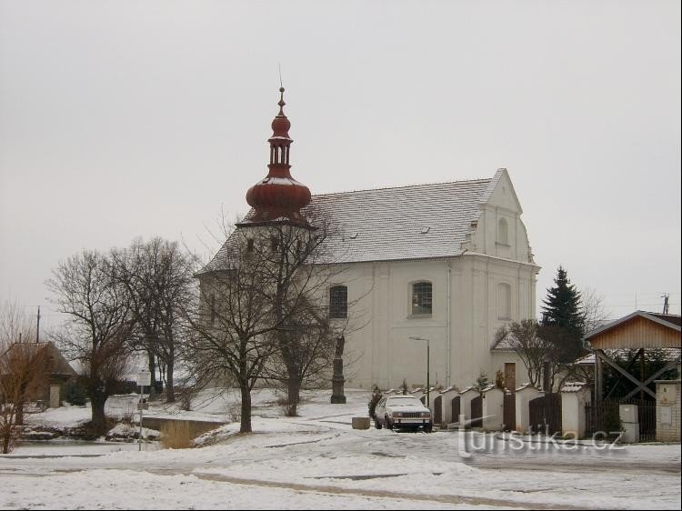 Église de St. Jean l'Évangéliste : Église St. Jean l'Évangéliste, à l'origine gothique tardif