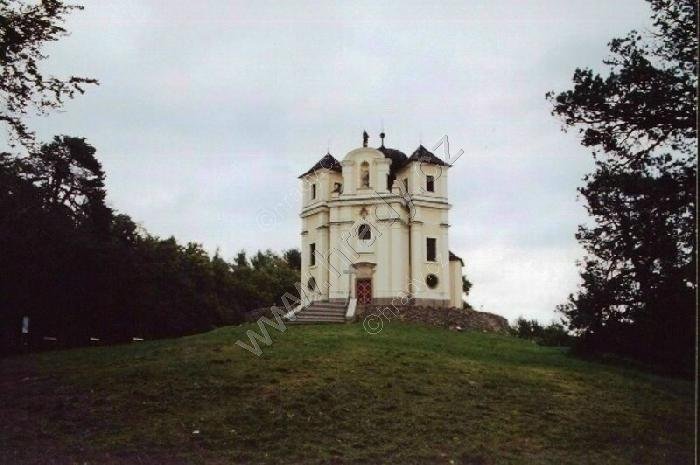 kostel sv. Jana Křtitele a Panny Marie Karmelské