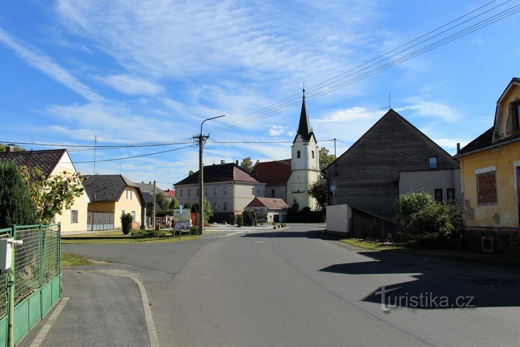 Kerk van St. Johannes de Doper, uitzicht vanuit het westen