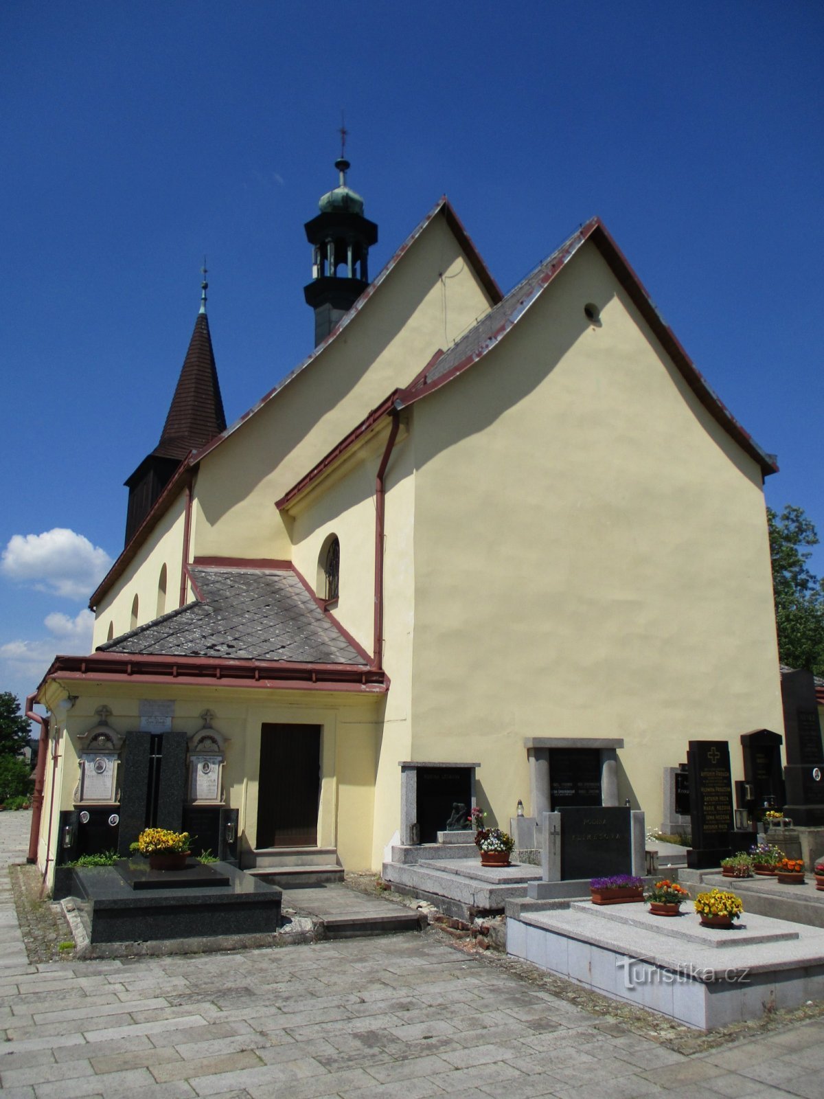 Kyrkan St. Johannes Döparen (Rtyne i Podkrkonoší, 5.6.2019 juli XNUMX)