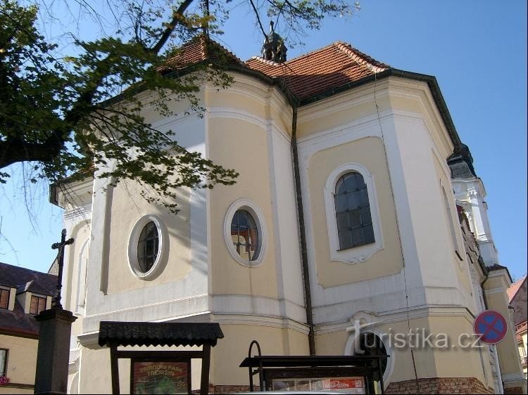 kościół św. Jana Nepomucena: Kościół filialny św. Jan Nepomuck Stał w mieście