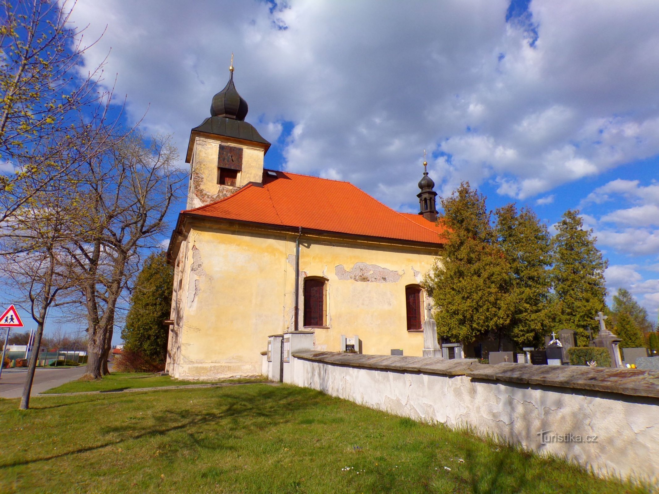 Nhà thờ St. John of Nepomuck ở Lány na Důlk (Pardubice, 23.4.2022/XNUMX/XNUMX)