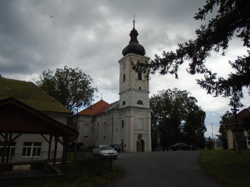 kostel sv. Kateřiny s křížovou cestou