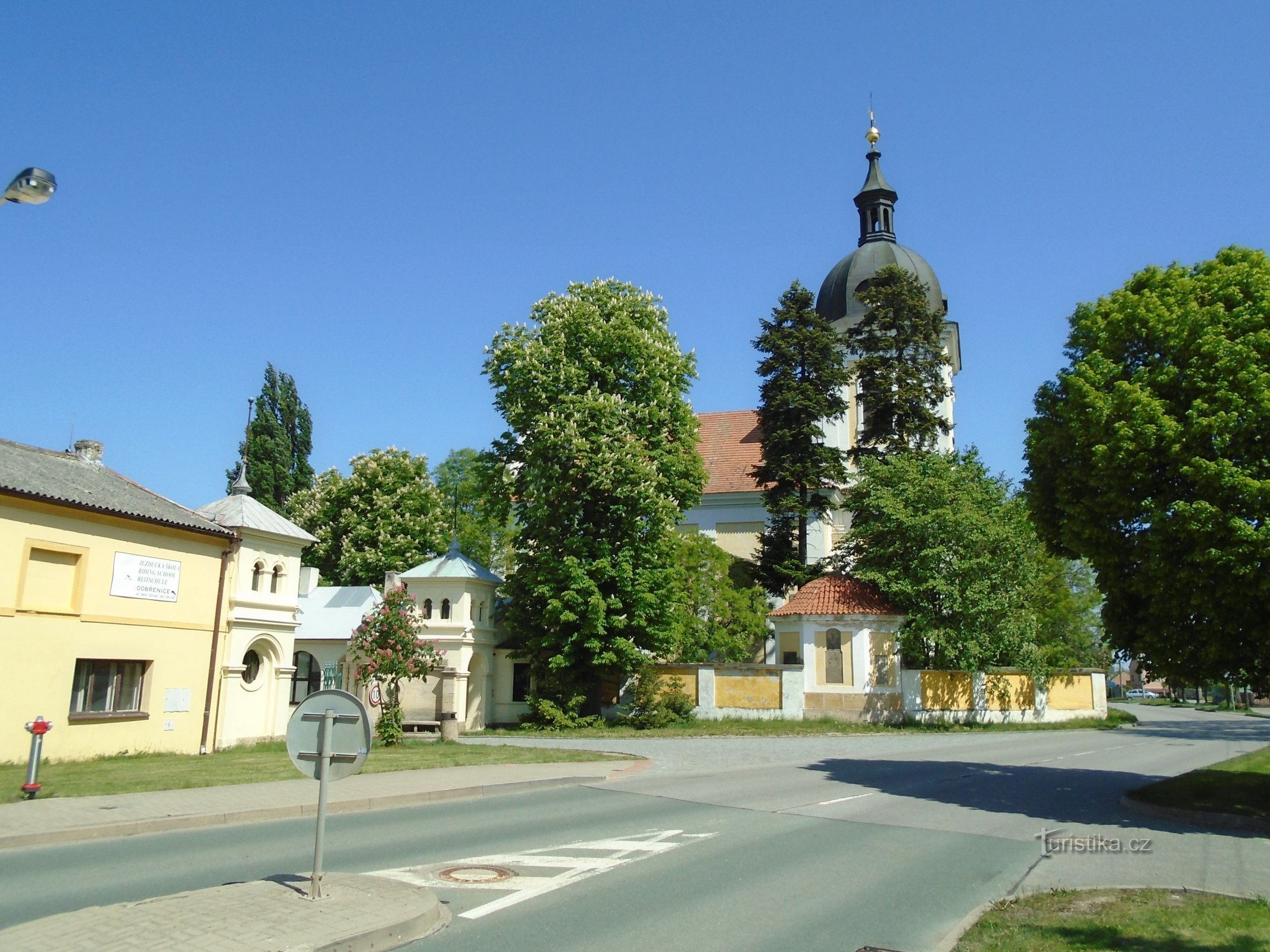 Biserica Sf. Clement, Papa (Dobřenice)