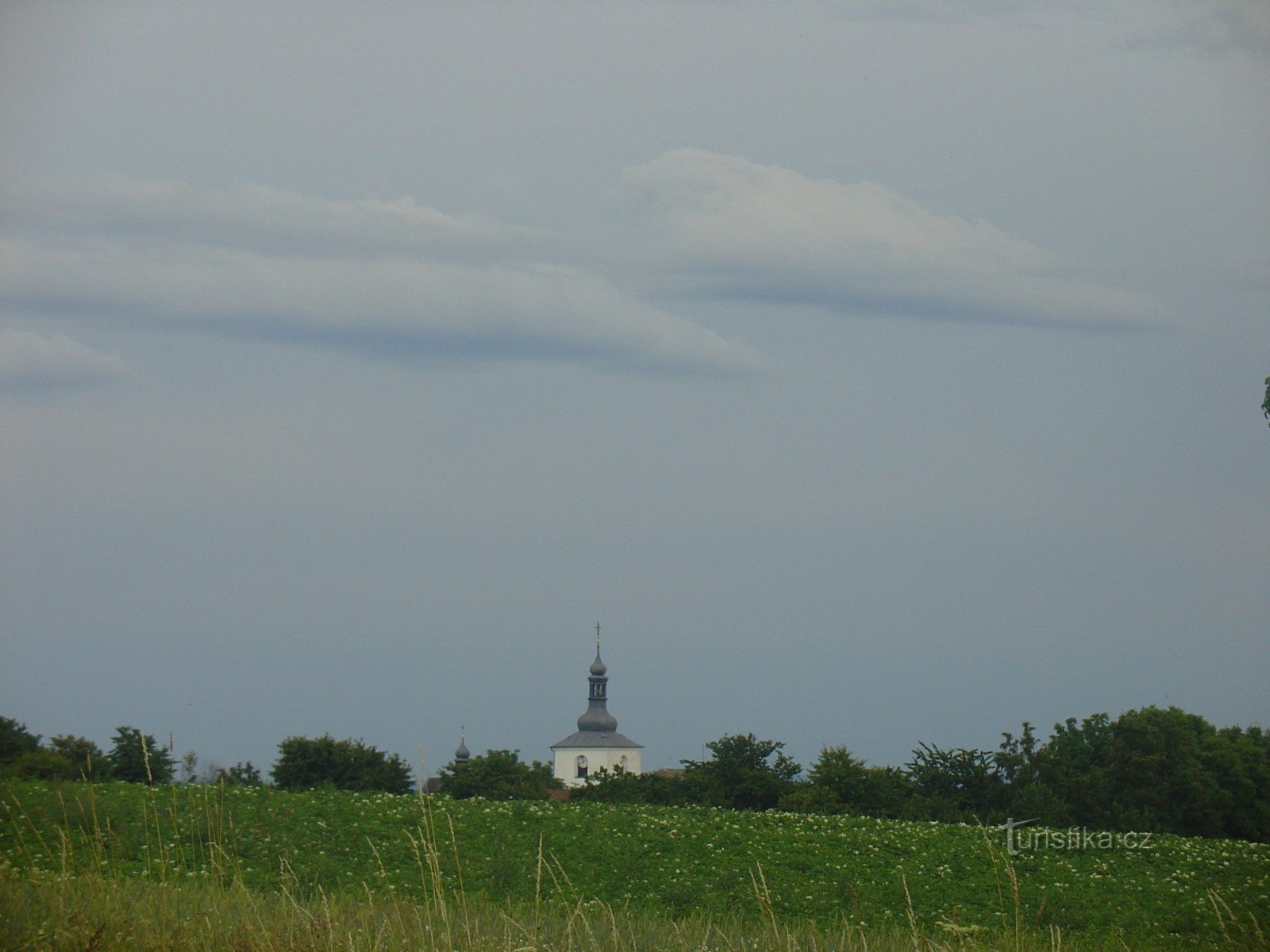 Kostel sv.Linhartka: Pohled