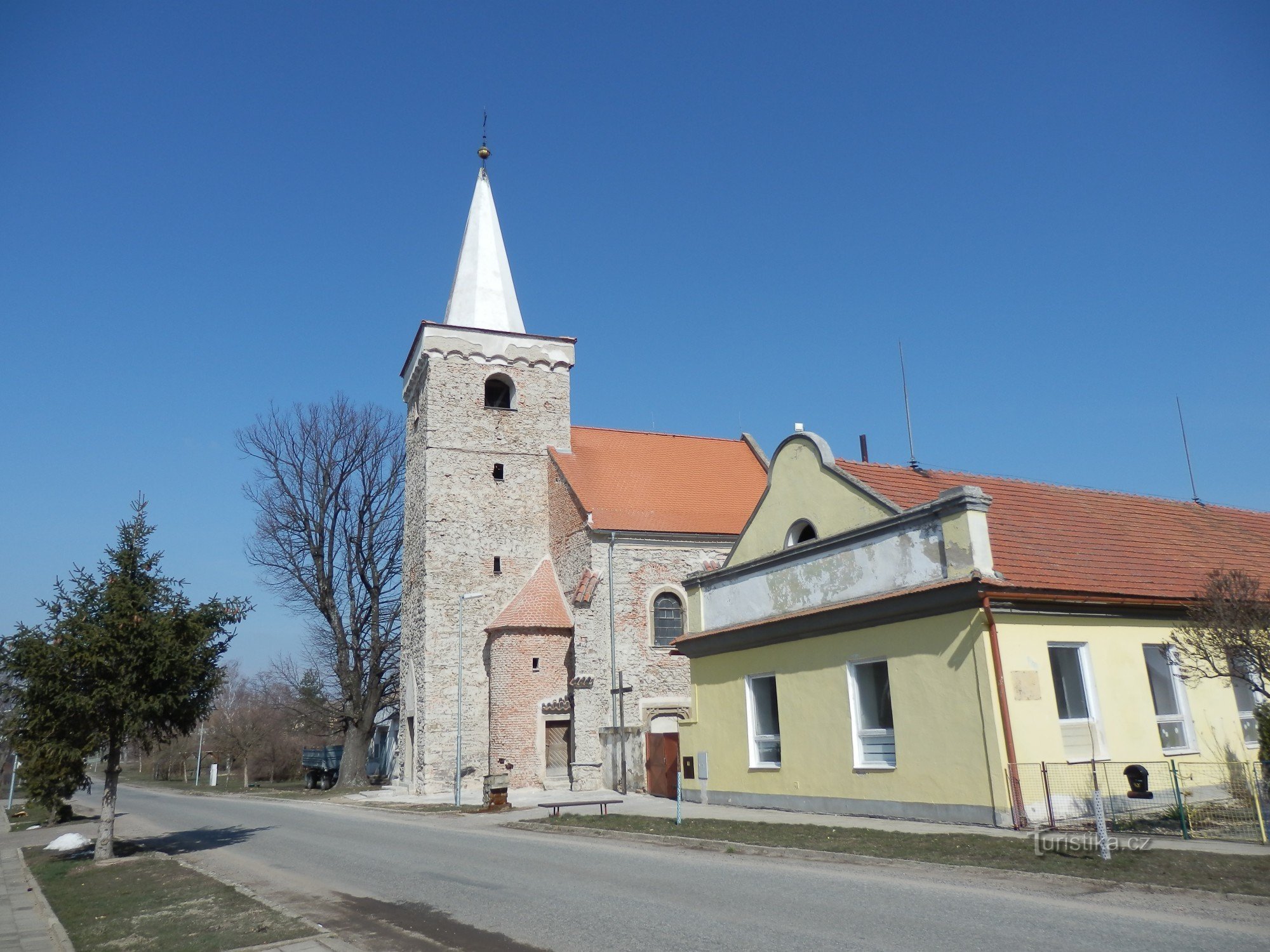 Kerk van St. Markten in Suchohrdle bij Miroslav