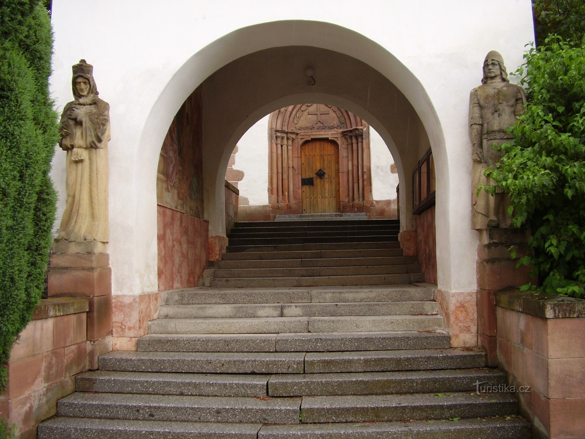 Kyrkan St. Martin i Dolní Loučky