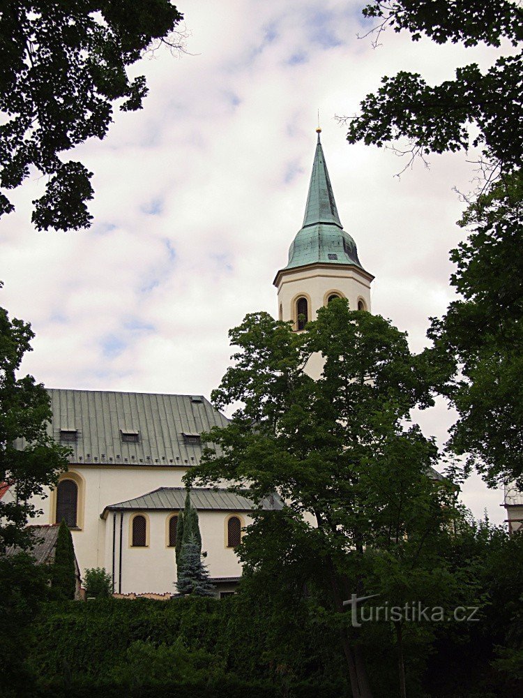 Kyrkan St. Ärkeängeln Mikael