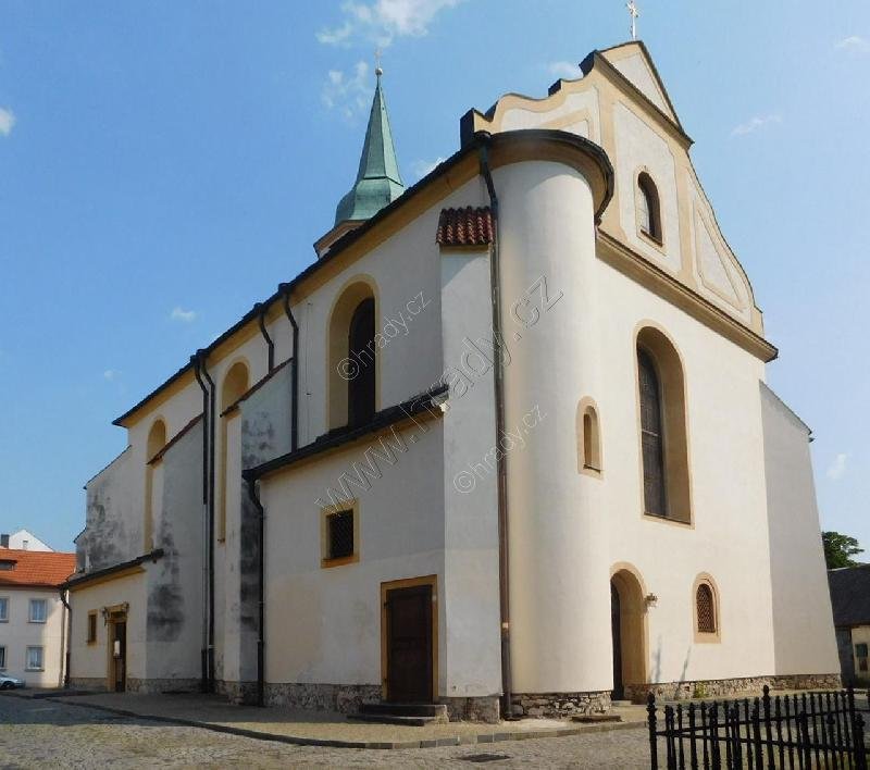 kostel sv. Michaela archanděla (sv. Mikuláše)
