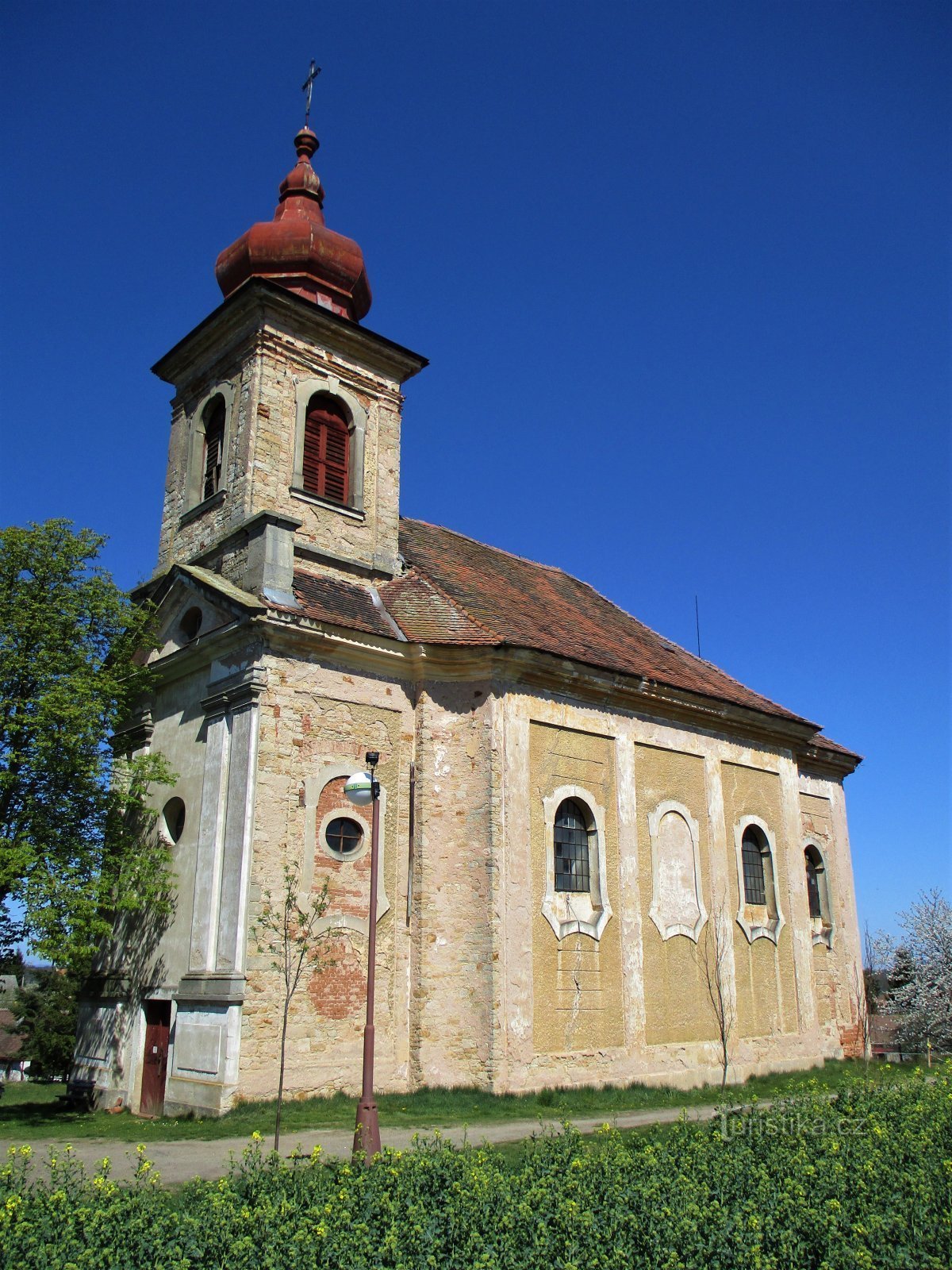 templom Szent Miklós püspök (Žíželeves. 20.4.2020.)