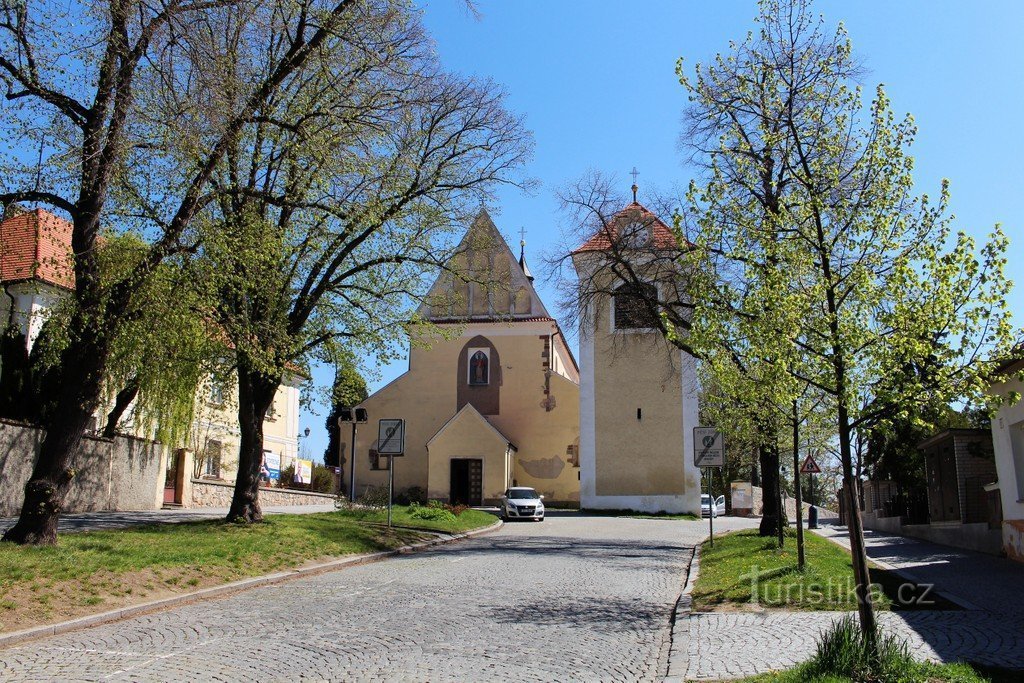 Церква св. Миколая, вигляд із заходу