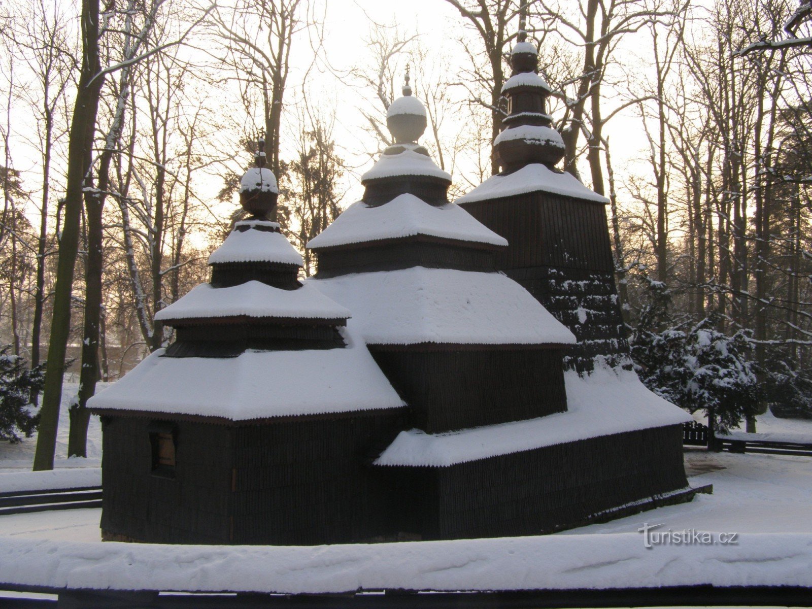 Церква св. Миколая в Йірашких садах