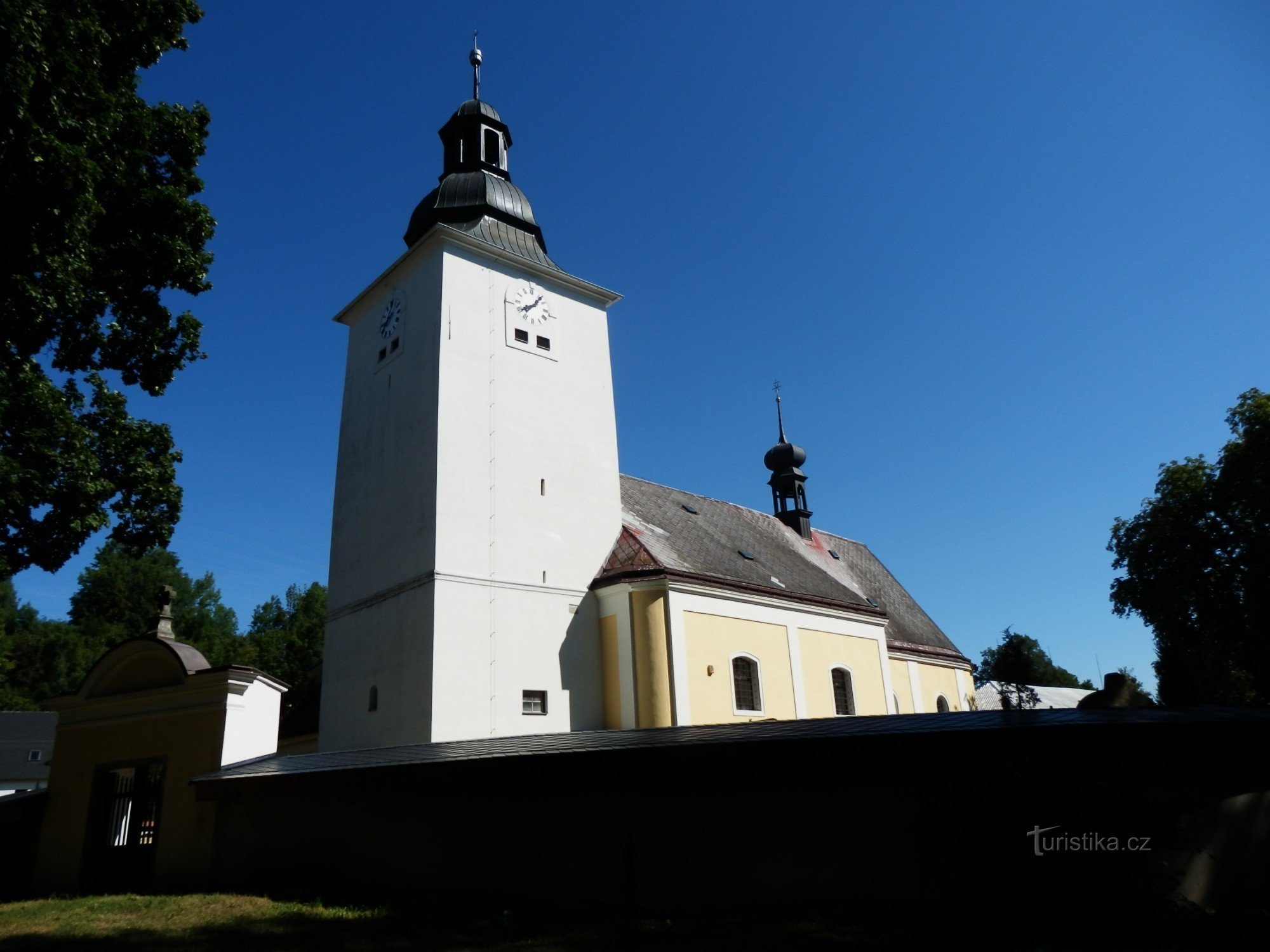 kirken St. Ondřej i Vendolí