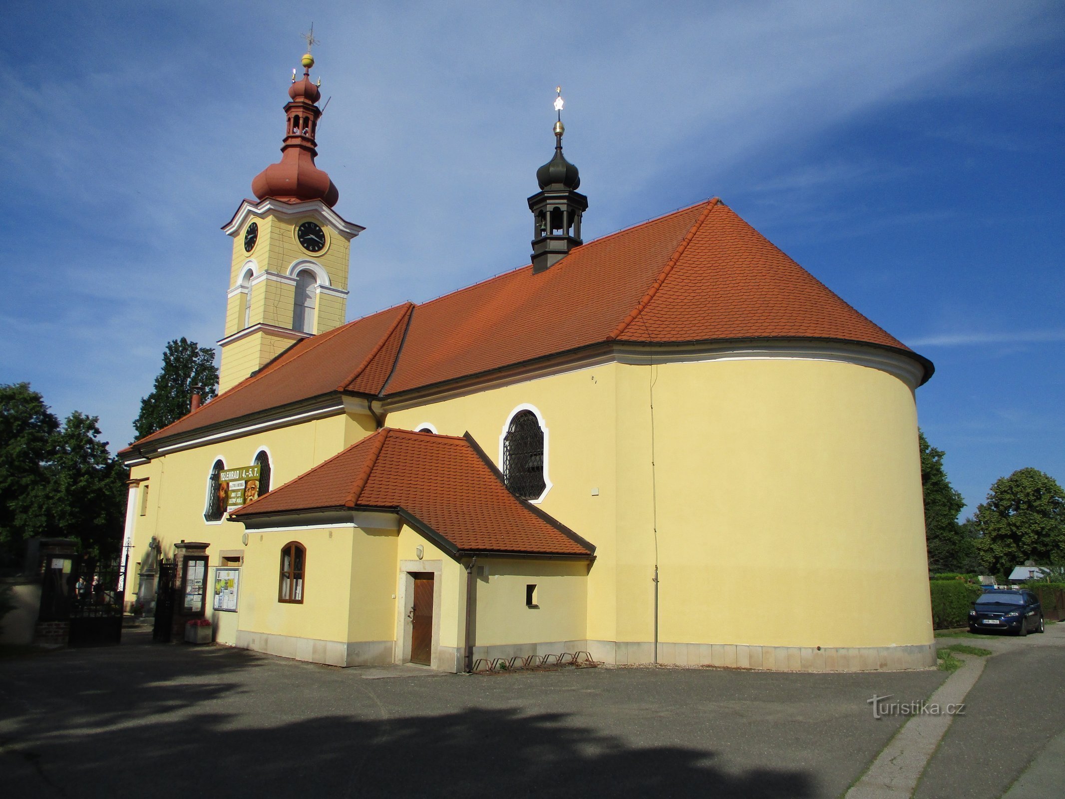 Kyrkan St. Aposteln Paulus i Pouchov (Hradec Králové)
