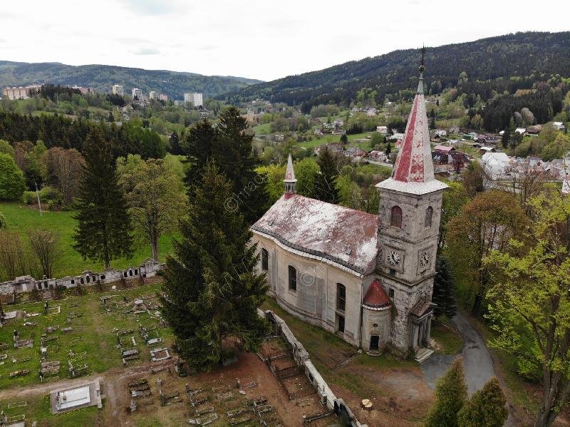 kostel sv. Petra a Pavla