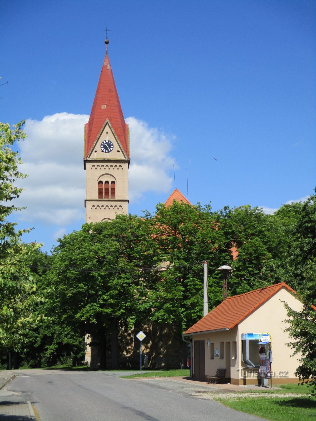 Церковь св. Петр и Павел (Бабице, 30.6.2020)