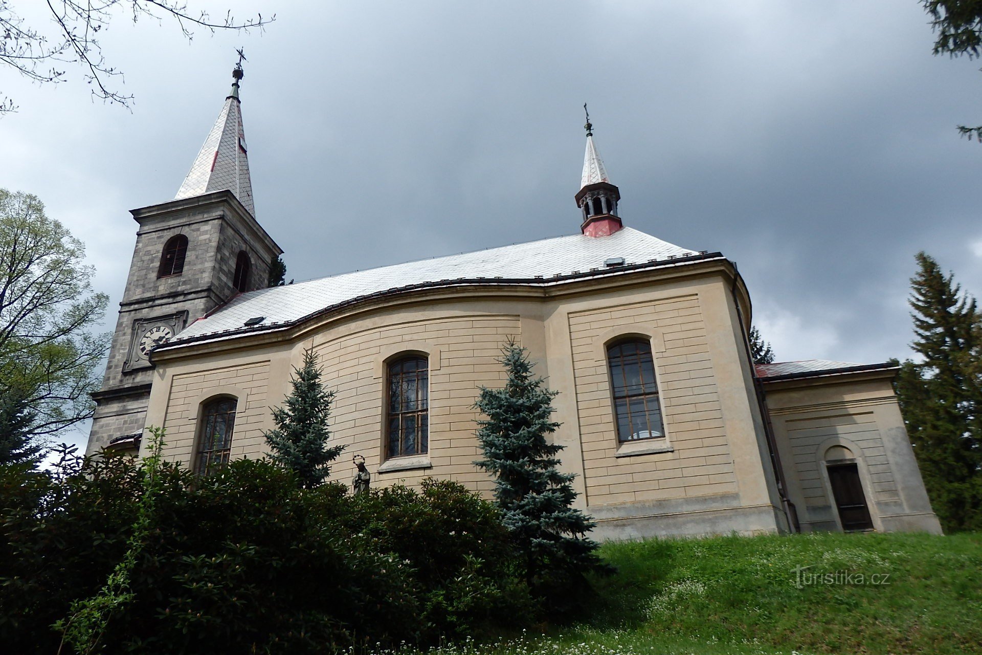 IGLESIA DE ST. PEDRO Y PAVLA-TANVALD