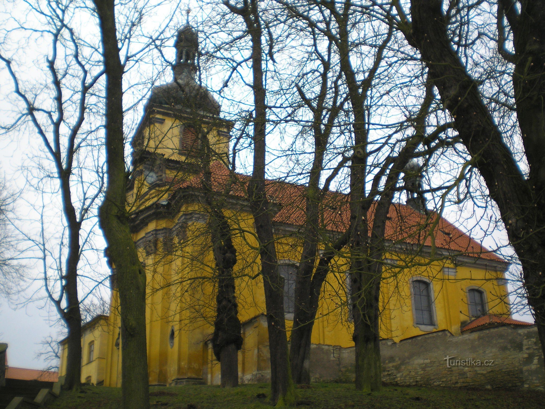 Igreja de St. Pedro e Paulo em Peruca