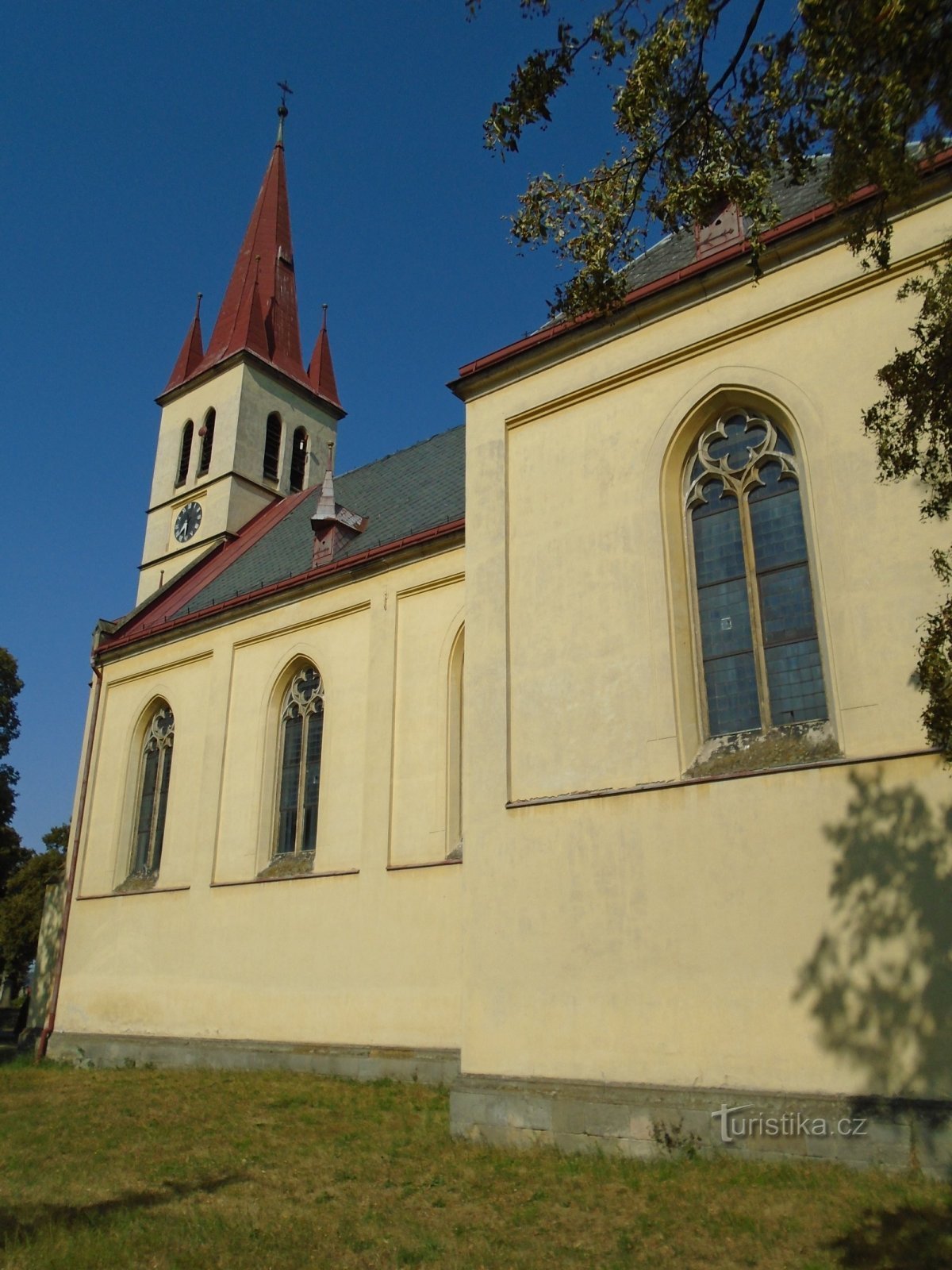 Iglesia de San Pedro y Pablo (Zaloňov)