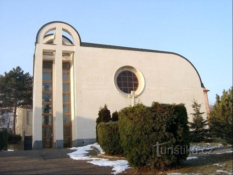 Moston a Szent Václav templom