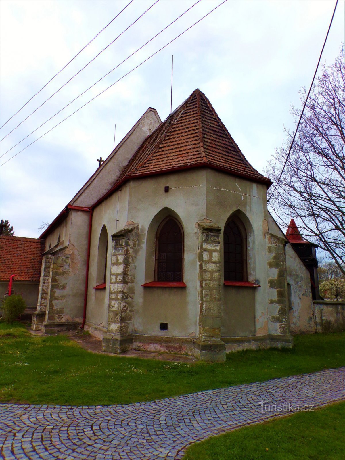 Kerk van St. Václav in Rosice nad Labem (Pardubice, 22.4.2022 april XNUMX)