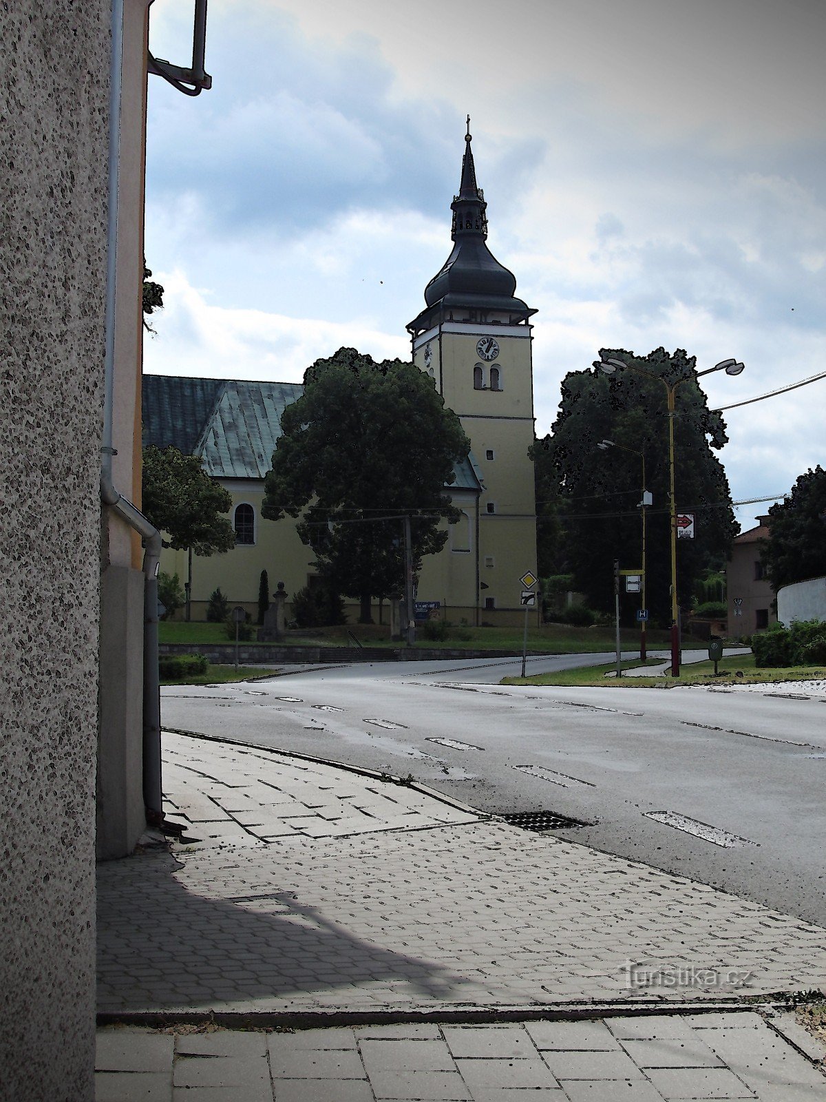 biserica sf. Laur - exterior