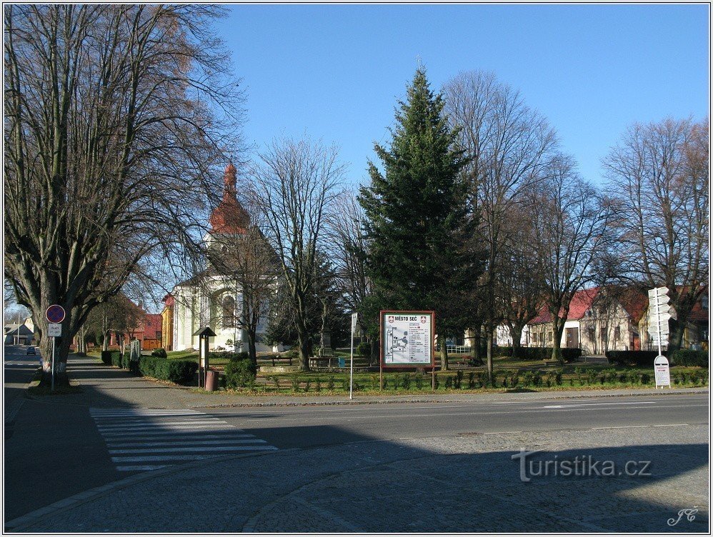 Pyhän kirkko Vavřince kaupungissa Seč
