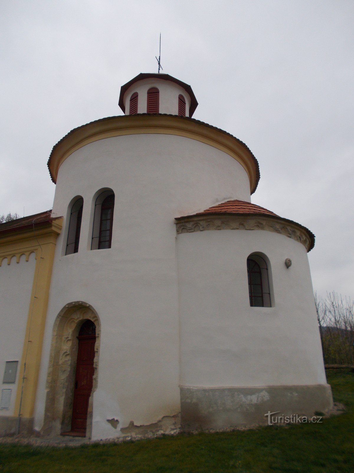St Peter och Paulus kyrka i Želkovice.