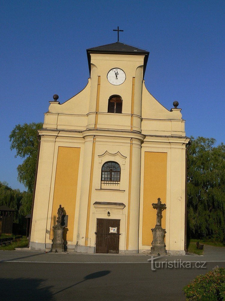 Crkva svetog Petra Alcantara u Karviná - Dole