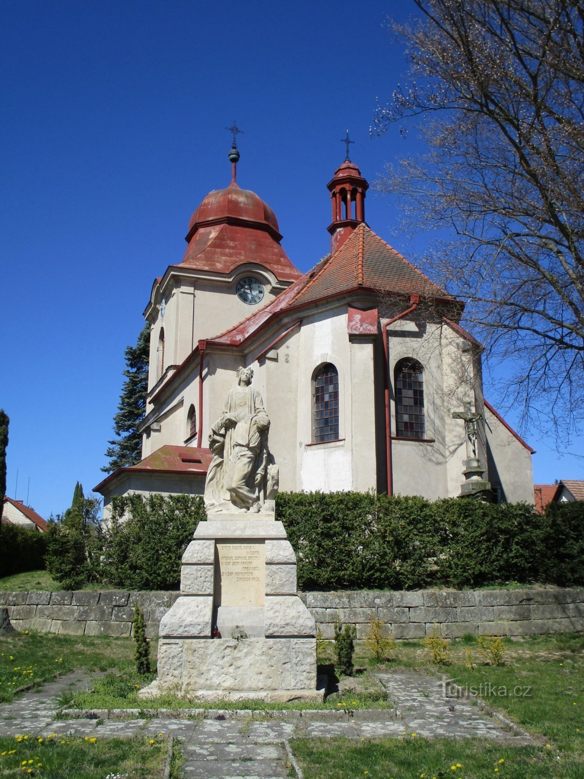 Iglesia de Todos los Santos (Velký Vřešťov, 20.4.2020/XNUMX/XNUMX)