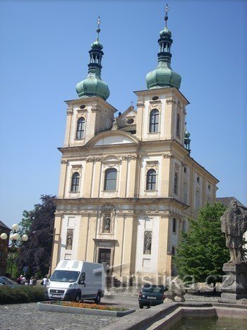 Iglesia de frente...