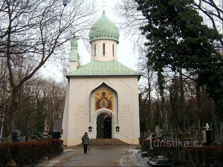 Kostel Zesnutí Sv.Bohorodice: Ruská pravoslavná cerkev vybudovaná ve staroruském
