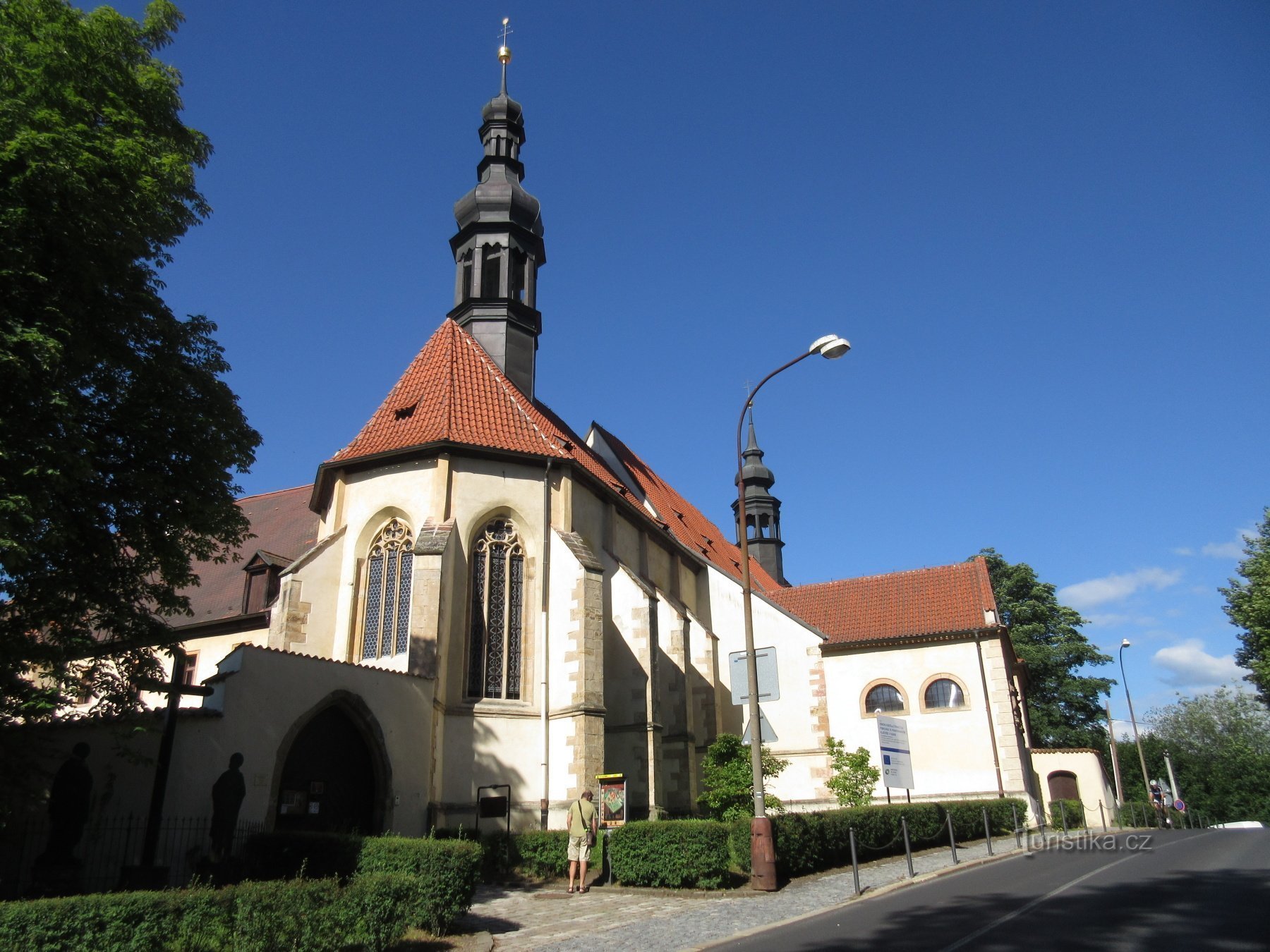 Jomfru Marias Bebudelseskirke, hvor vi parkerede om morgenen