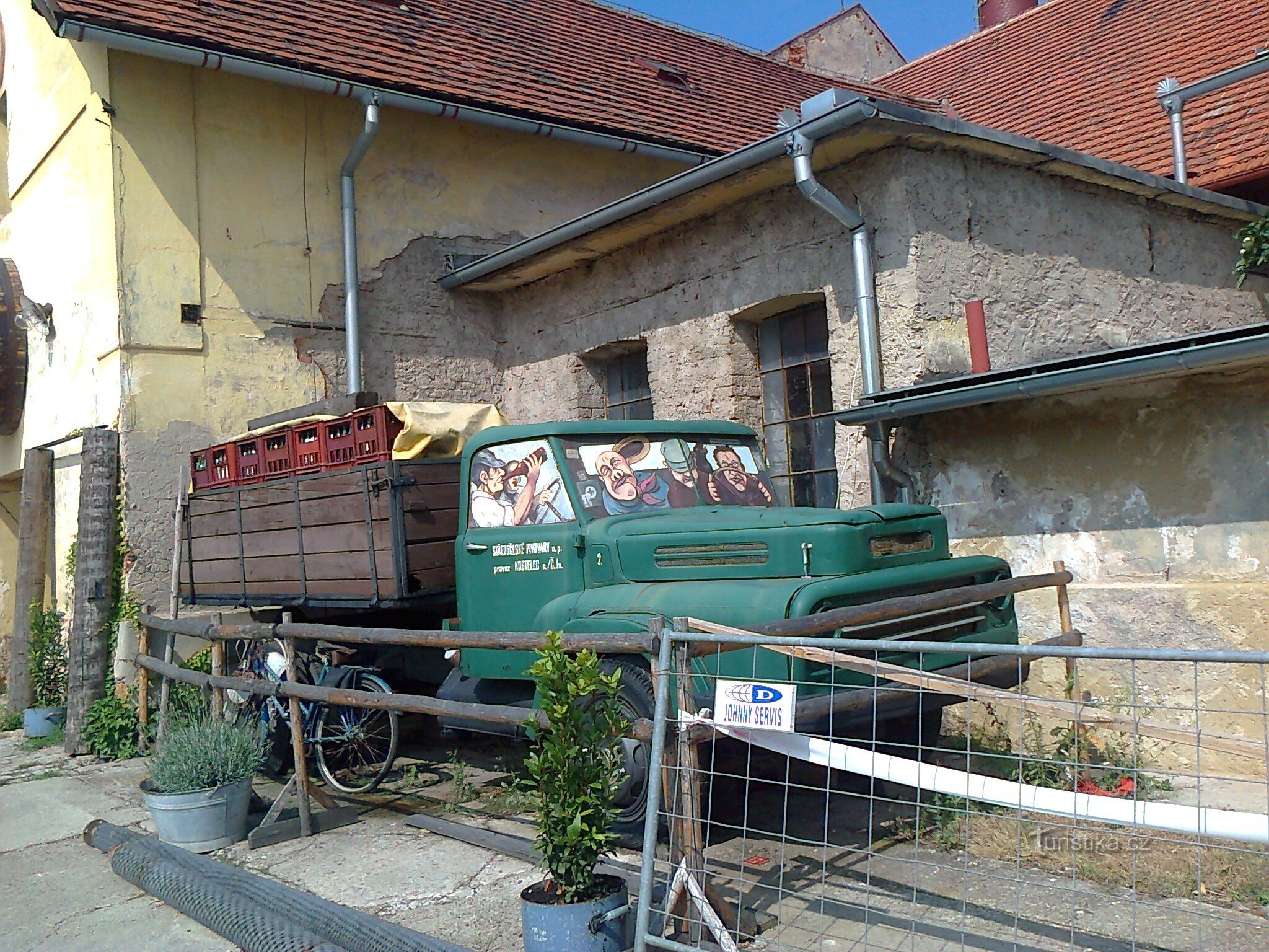 Kostelec nad Černými lesy - 醸造博物館の中庭