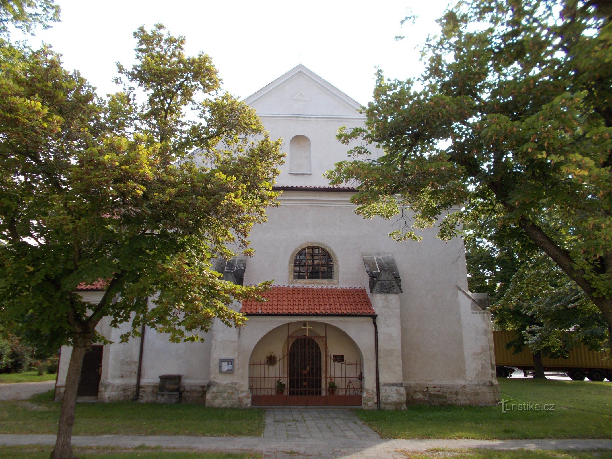 Kostelec nad Labem - Szent István-templom. Üdvözöljük
