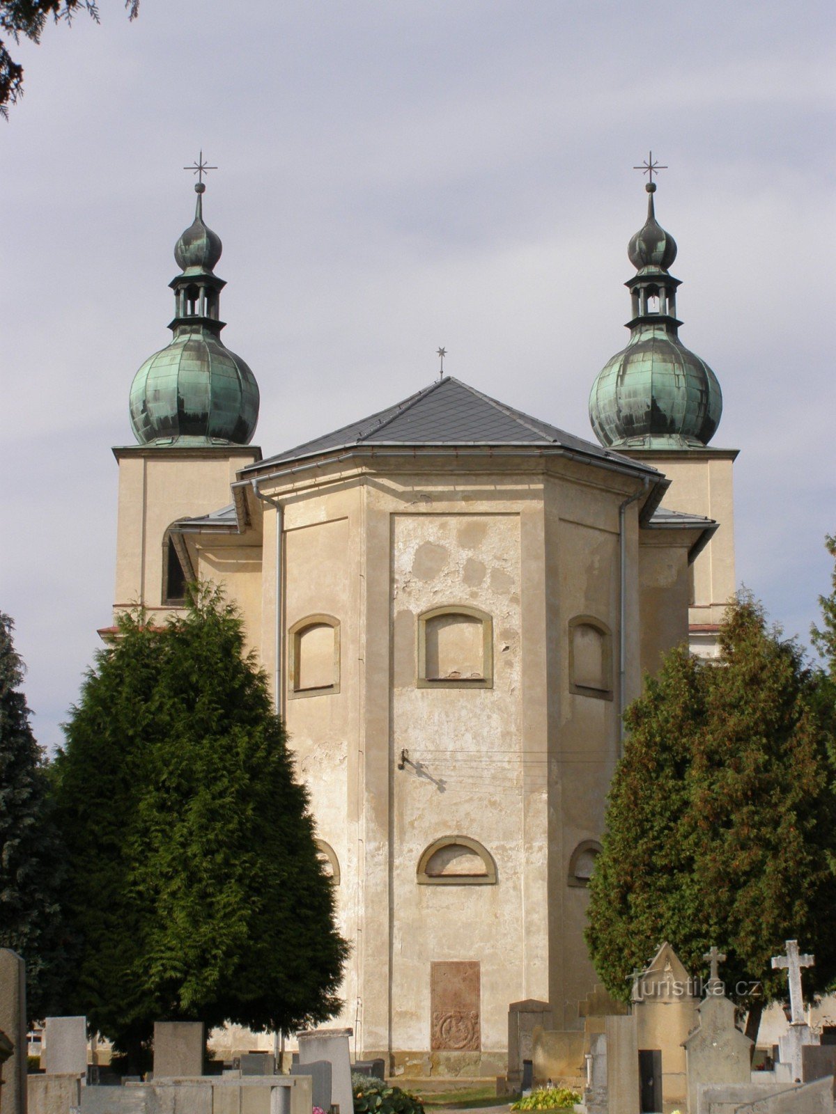 Kostelec nad Orlicí - Pyhän Nikolauksen kirkko. Anne