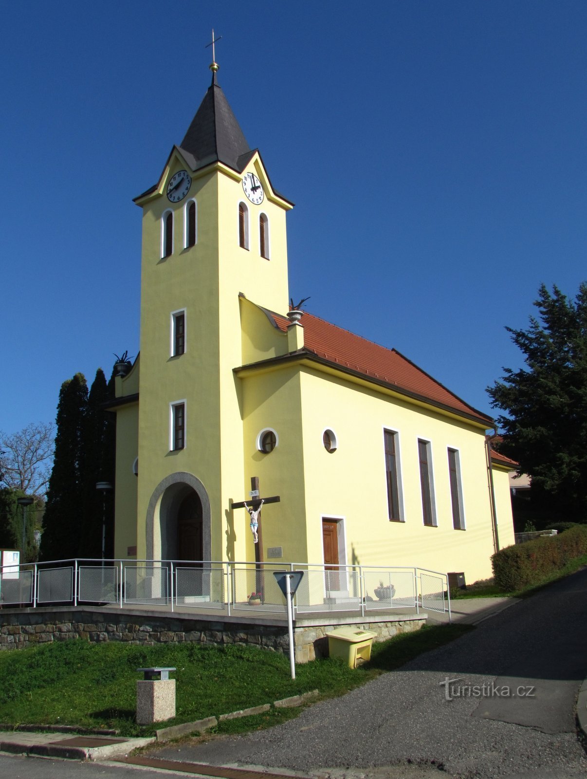 Kostelík sv.Antonína Paduánského v Komárově