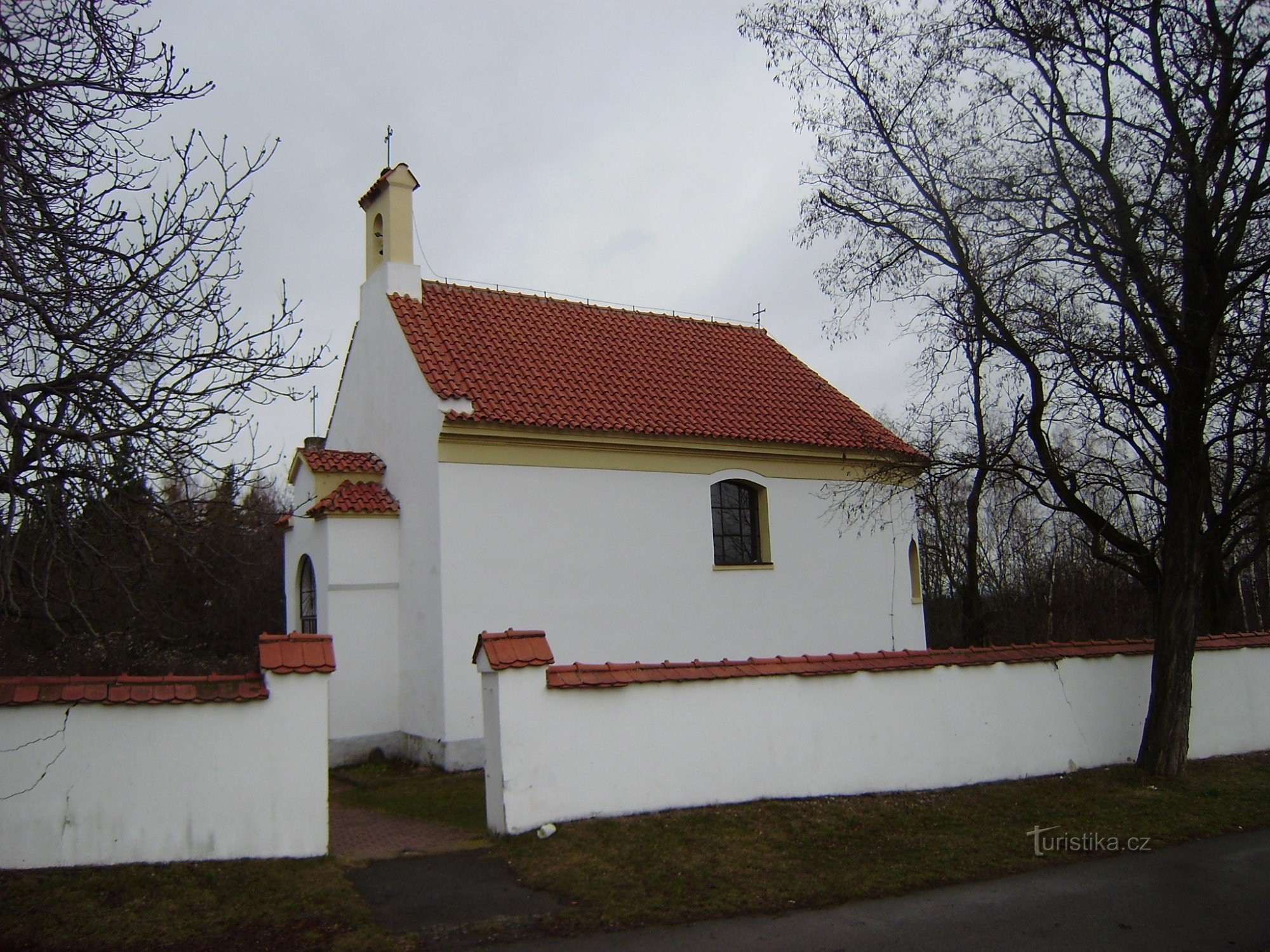 crkva sv. Václav u Suchdol