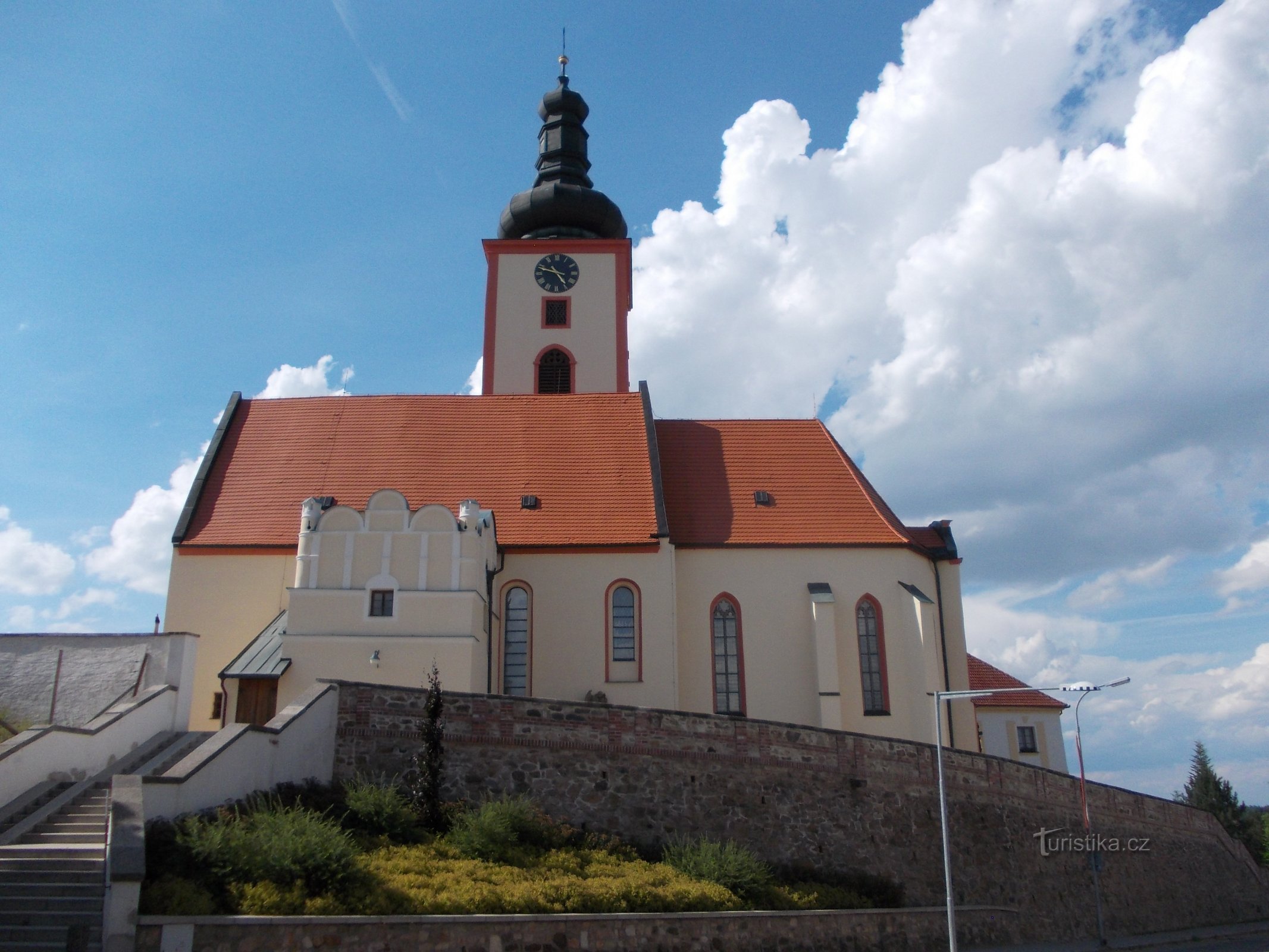 Kirche auf dem Hügel