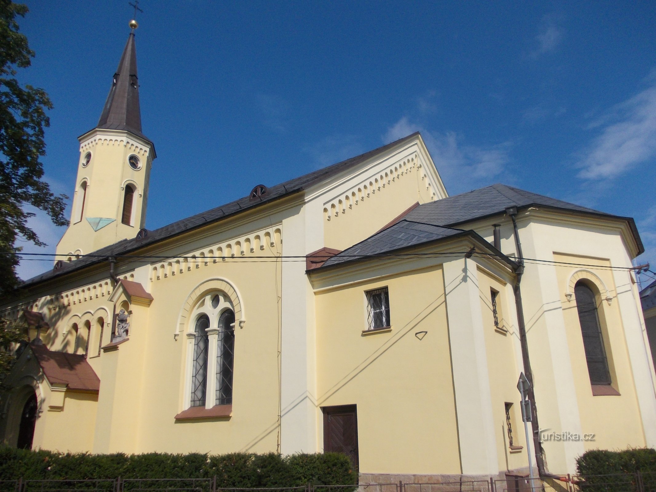 kostol Nanebovzatia Panny Marie v Hrabyně