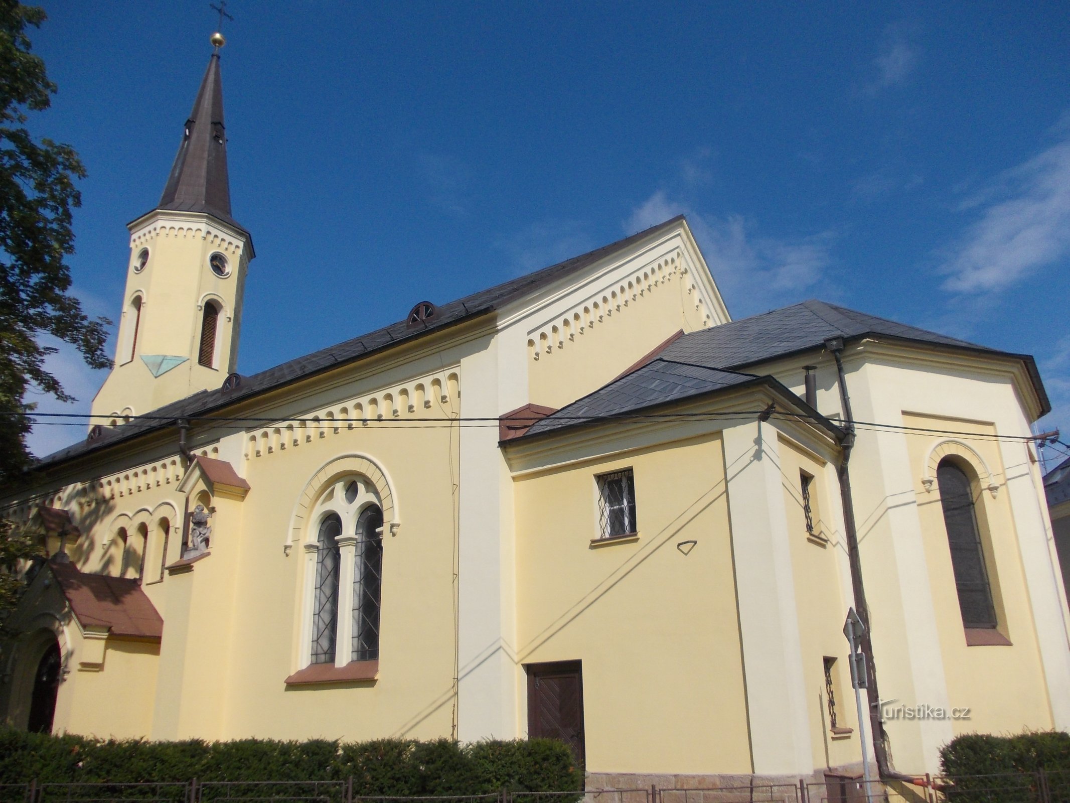 Szűz Mária Mennybemenetele templom Hrabynában