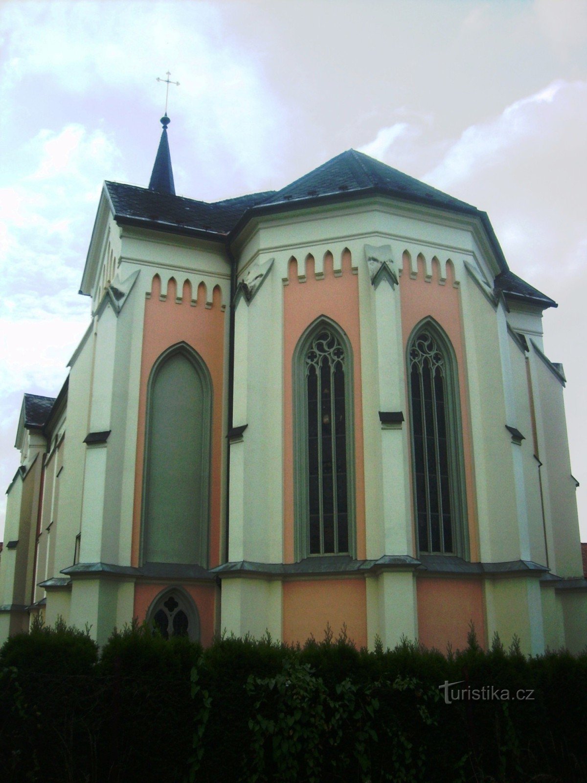kościół w stylu neogotyckim