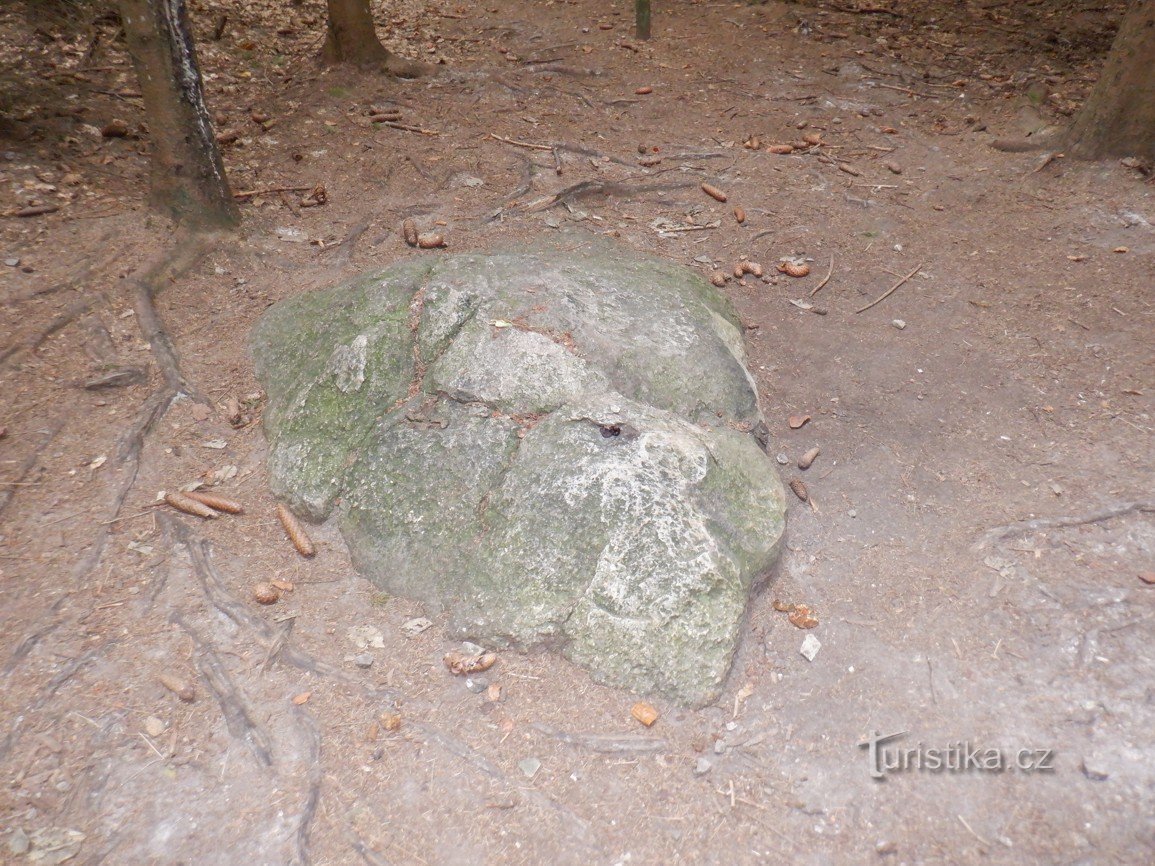 Kounov-stenen rijen - de meest mysterieuze plek in ons land, zelfs na 87 jaar