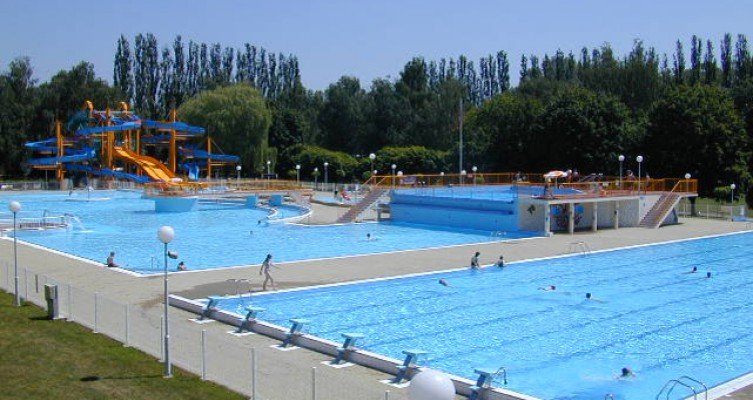Schwimmbad Cihelna Pardubice